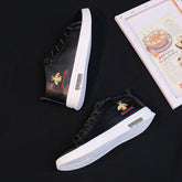 Attraktive, langlebige, trendige und modische Sneakers im Herrenstil